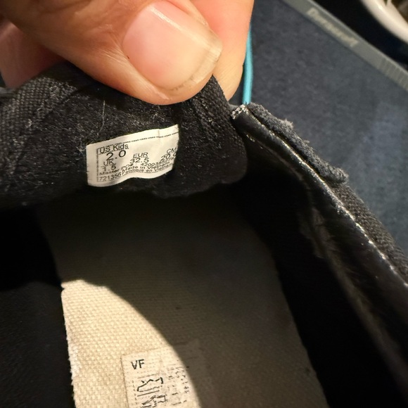 Vans Kids Black suede Velcro Sneakers - Picture 5 of 5